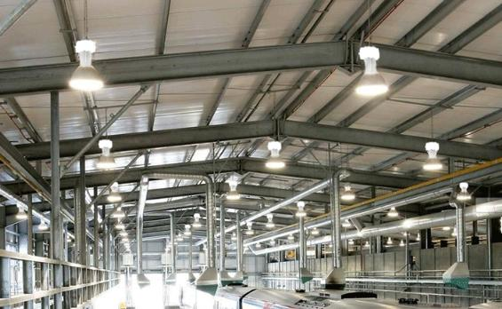 工厂照明从使用场所与LED工矿灯厂家角度选择优秀工矿灯品牌